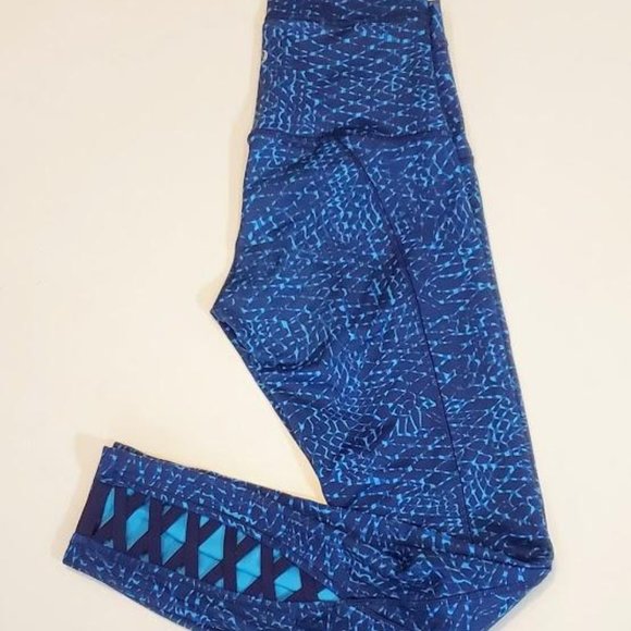 Size 4 - Lululemon Pure Practice Pant - Picture 2 of 2